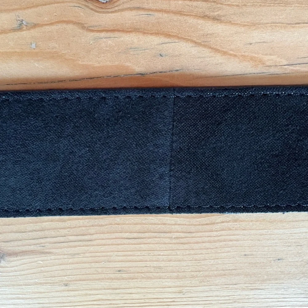 Chico’s Statement Belt Black Suede Size Medium EUC